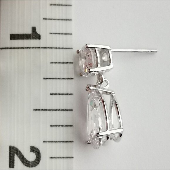 Exceptional Sterling Silver CZ dangle drop earrings - Picture 6 of 8